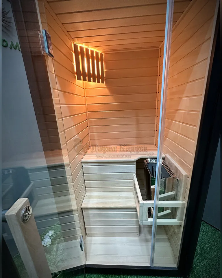 Одноместная прямая финская «Элит» сауна кабина из кедра и липы с электрокаменкой
